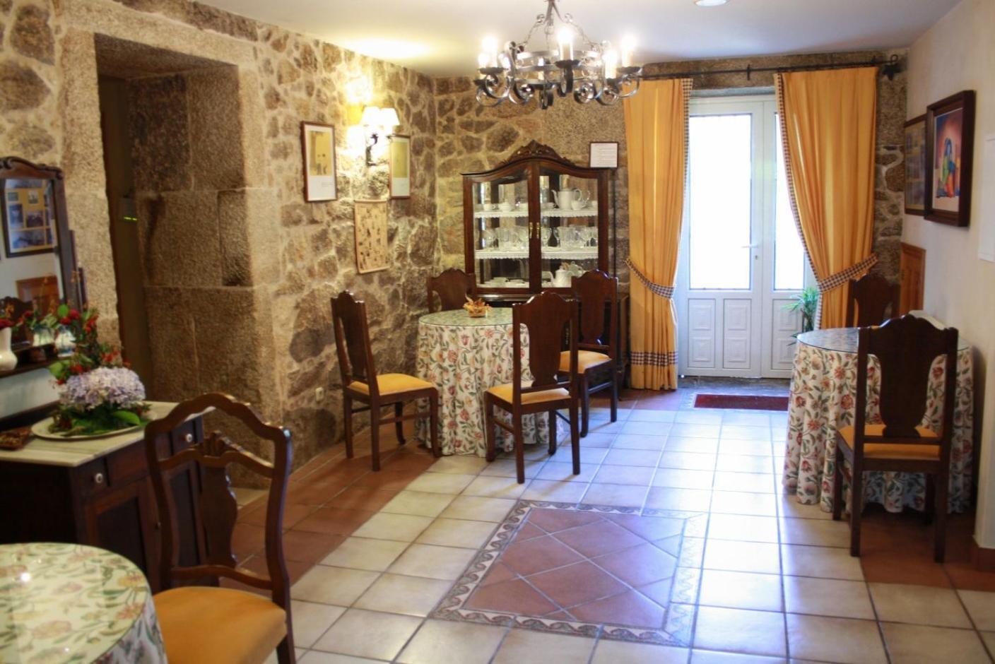 Casa De Turismo Rural Os Petroglifos Бойро Екстериор снимка